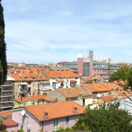 Edo 3 Apartamento Pula